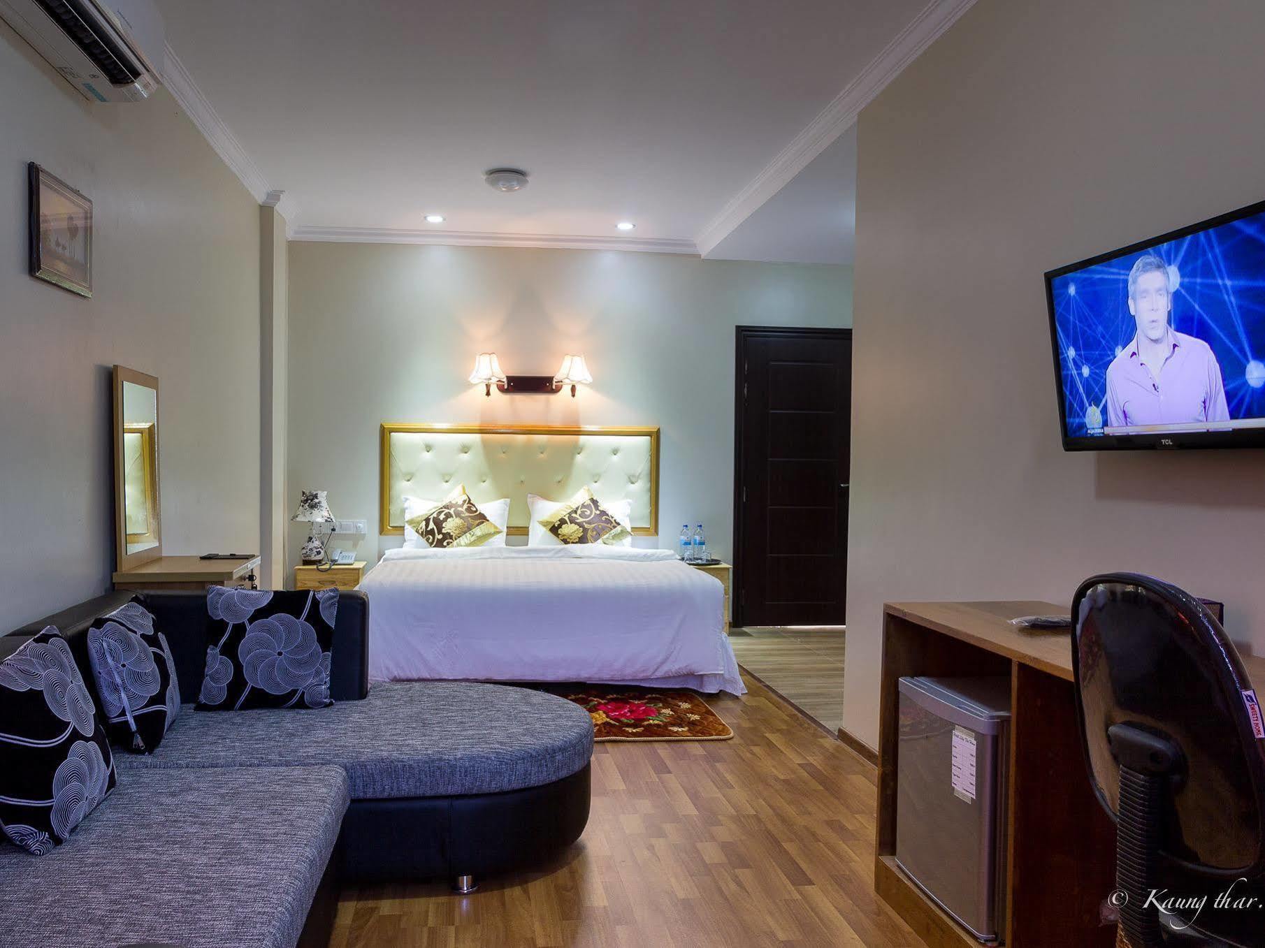 Hotel Lily The Home Hsipaw Εξωτερικό φωτογραφία